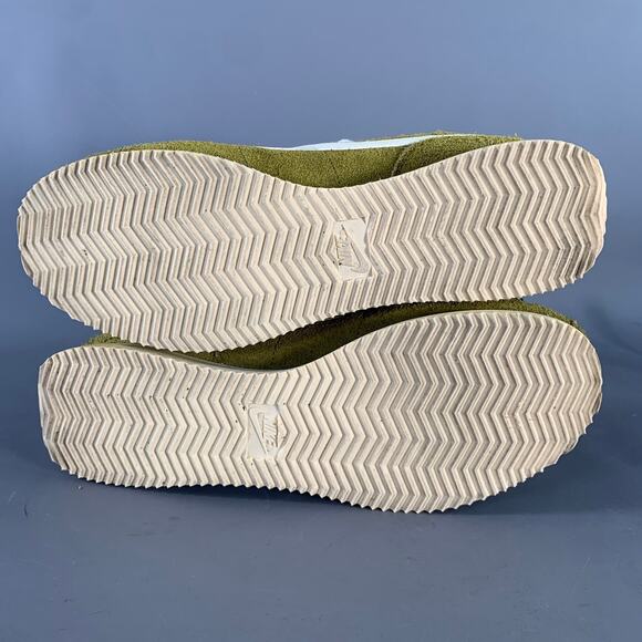 NIKE Size 11 Cortez SE Moss Green Suede Low Top Sneakers - Picture 6 of 8